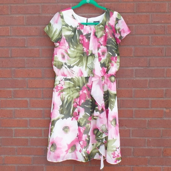 Soho Apparel Dresses & Skirts - SOHO Floral Ruffle Career Cap Sleeve Dress 14